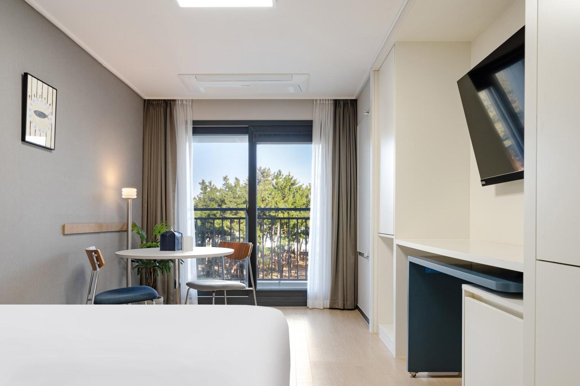 Urbanstay Sokcho Beach Ab Exterior foto